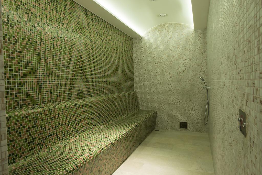 Ramada By Wyndham Gemli̇K Hotel Gemlik Exterior photo