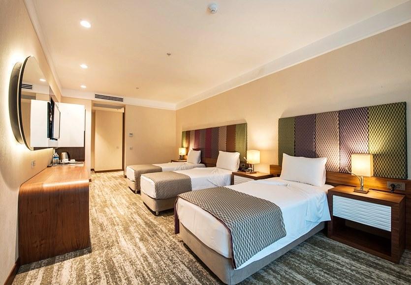 Ramada By Wyndham Gemli̇K Hotel Gemlik Exterior photo